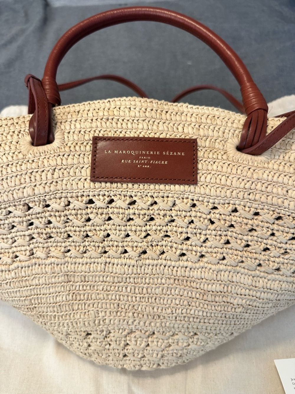 Sezane NWOT Justine Woven Raffia Tote Bag with Brown Leather Handles & Accents - Picture 2 of 6